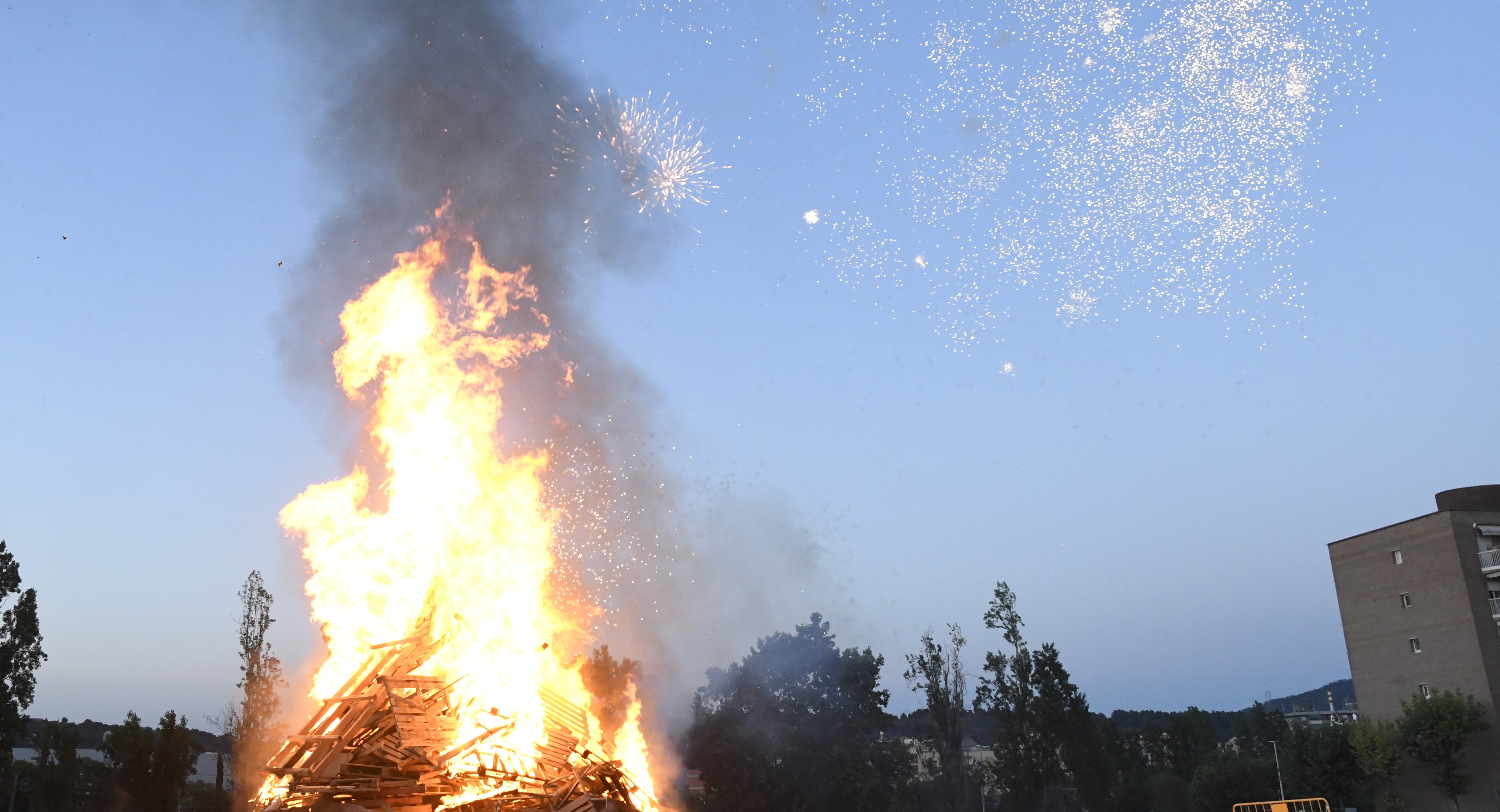 Imatge de la notícia: Sant Andreu de la Barca celebrarà la revetlla de Sant Joan